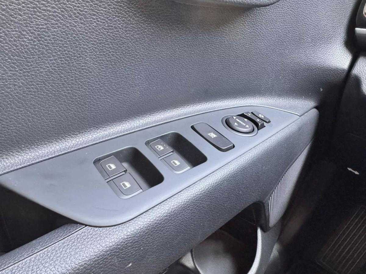 kia-stonic-2025-gasolina-998cc