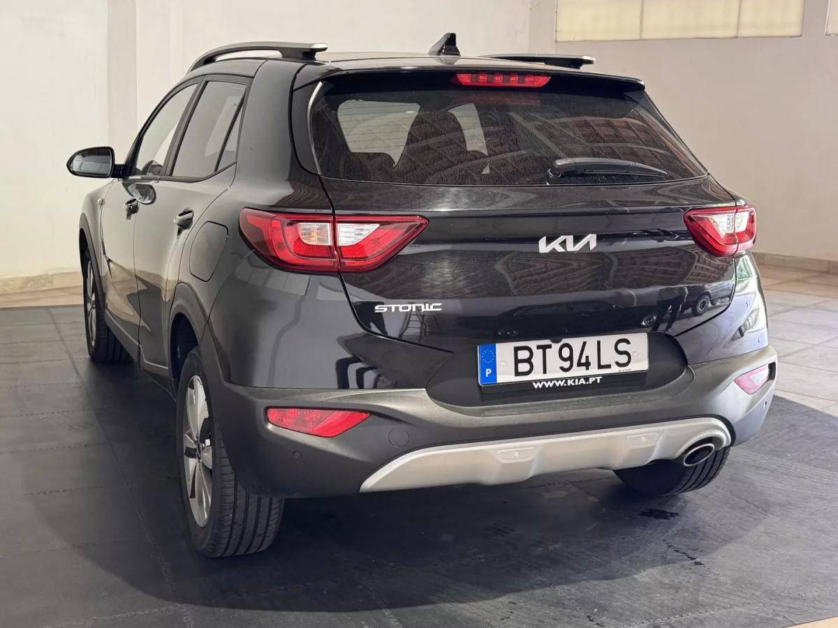 kia-stonic-2025-gasolina-1197cc