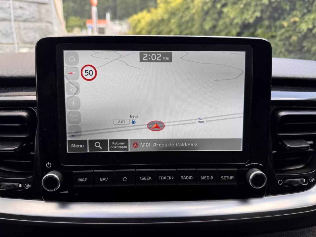 kia-stonic-2025-gasolina-1197cc