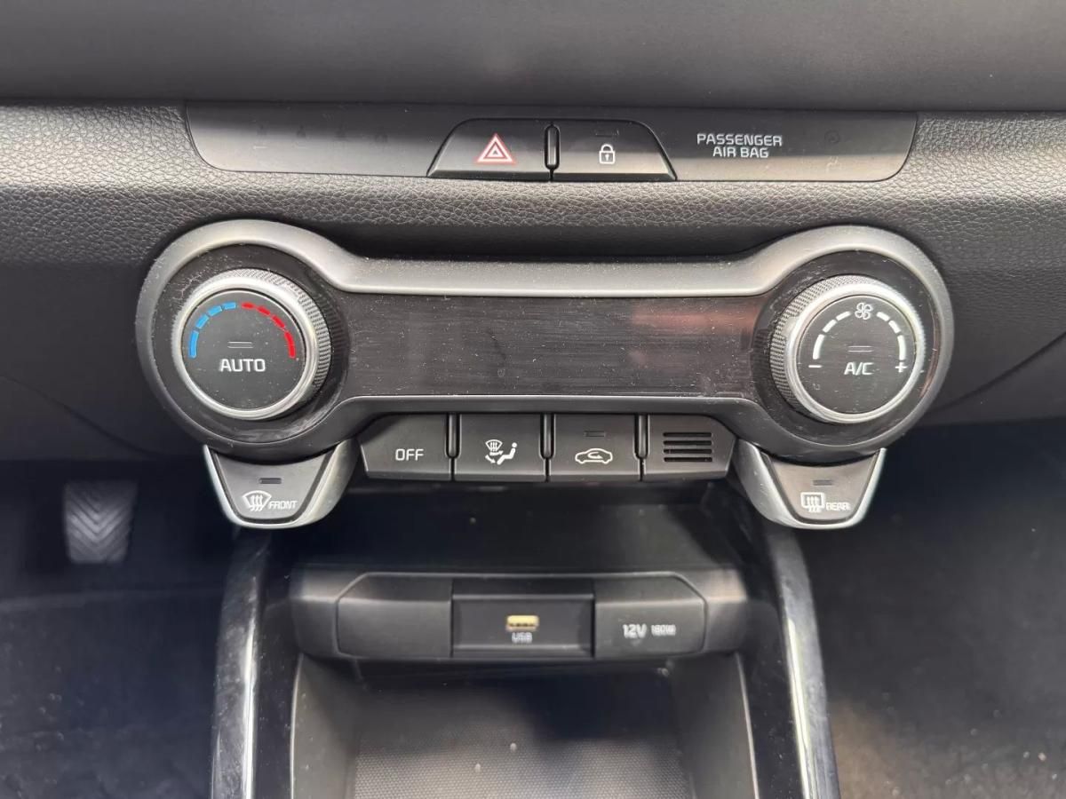 kia-stonic-2025-gasolina-1197cc