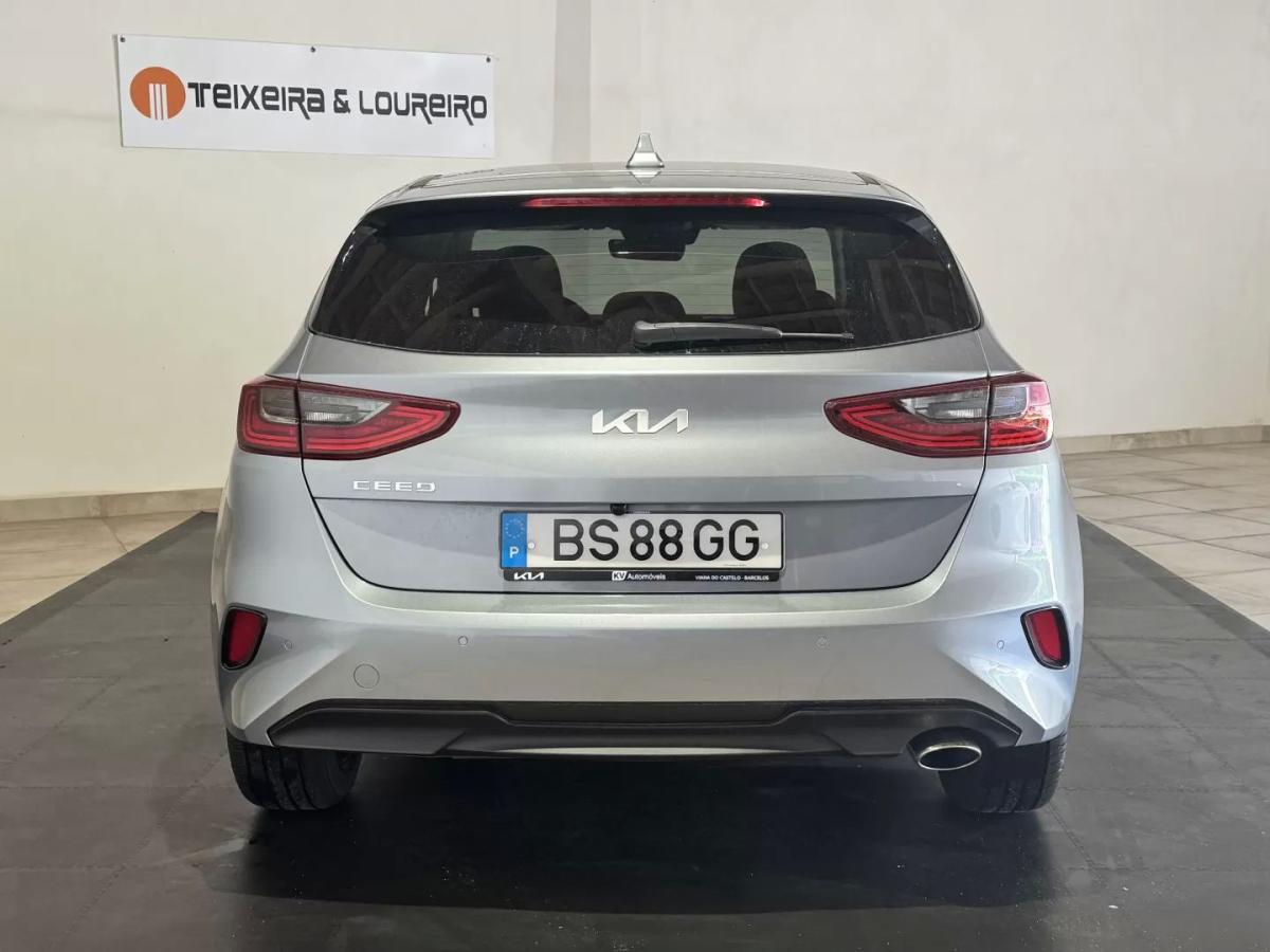 kia-ceed-2025-gasolina-998cc