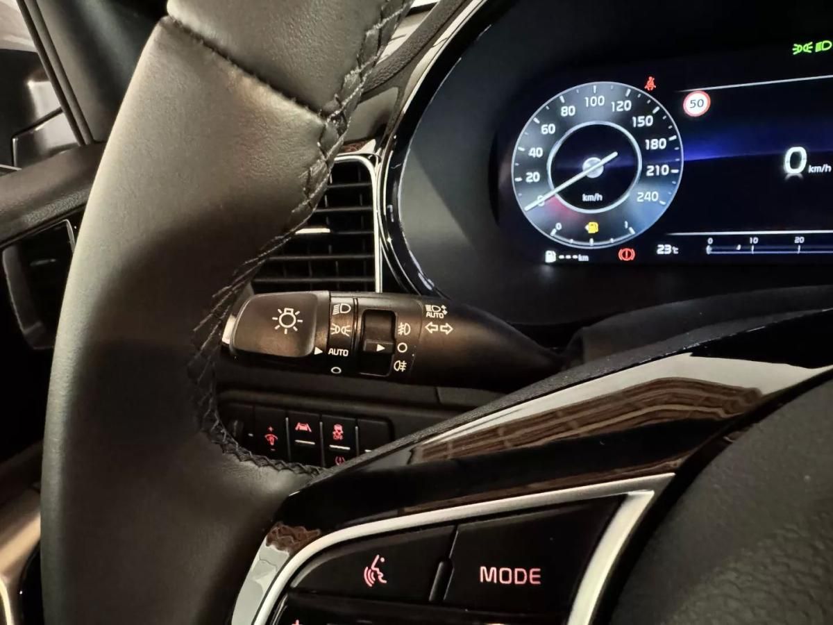 kia-ceed-2025-gasolina-998cc