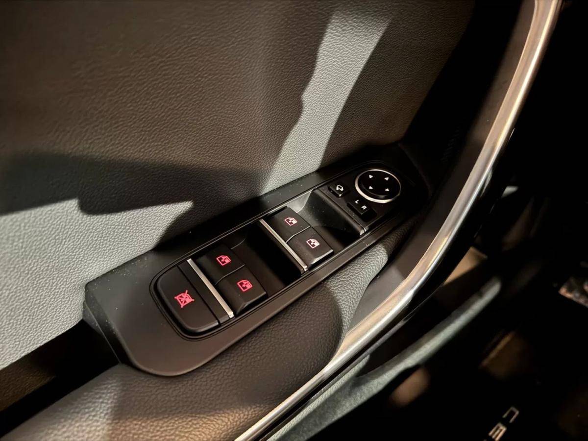 kia-ceed-2025-gasolina-998cc