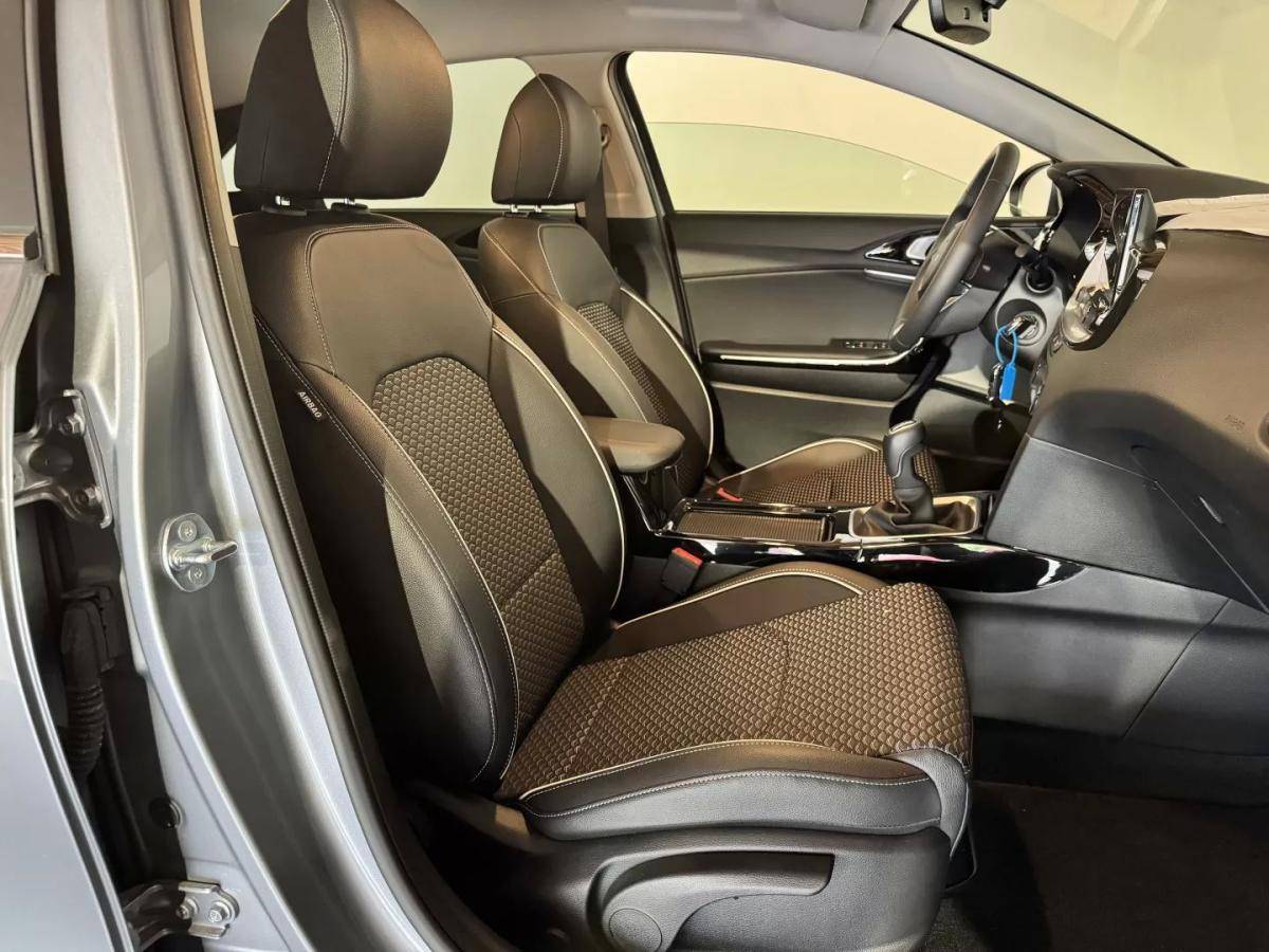 kia-ceed-2025-gasolina-998cc