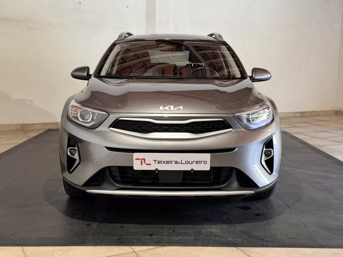 kia-stonic-2025-gasolina-1197cc