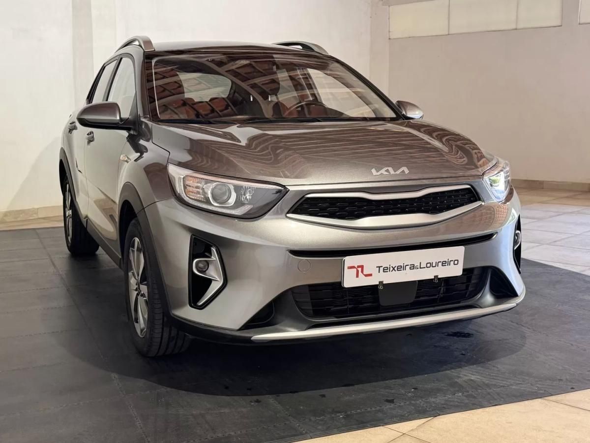 kia-stonic-2025-gasolina-1197cc