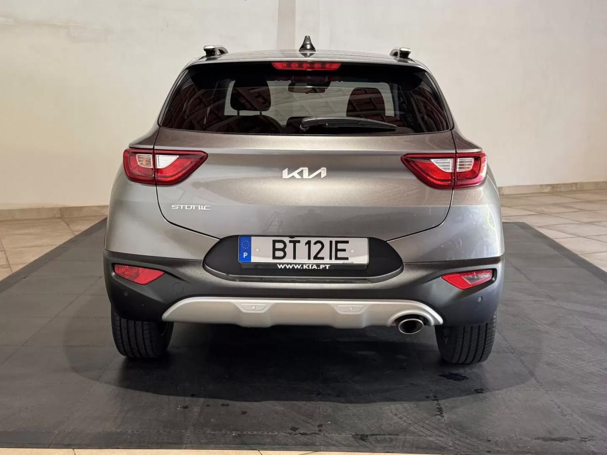 kia-stonic-2025-gasolina-1197cc