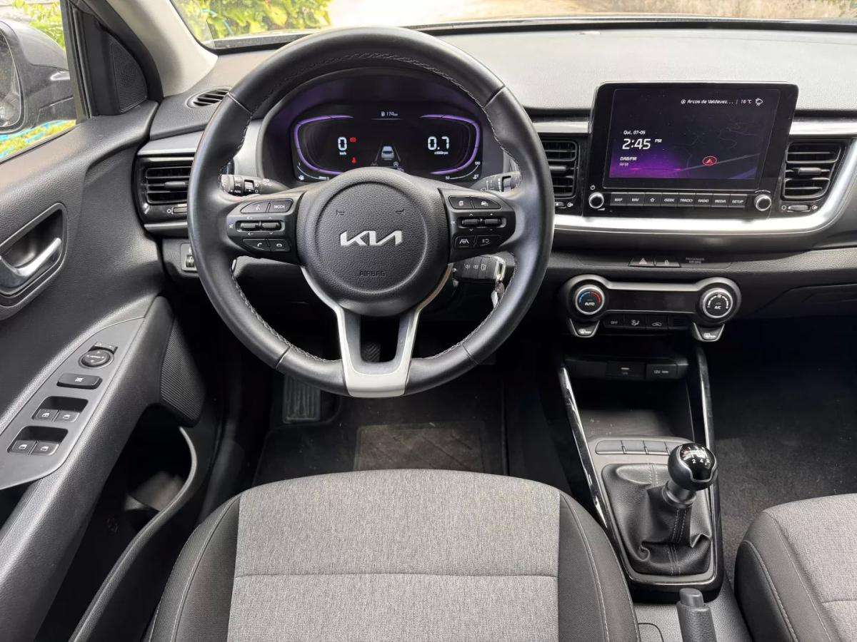 kia-stonic-2025-gasolina-1197cc
