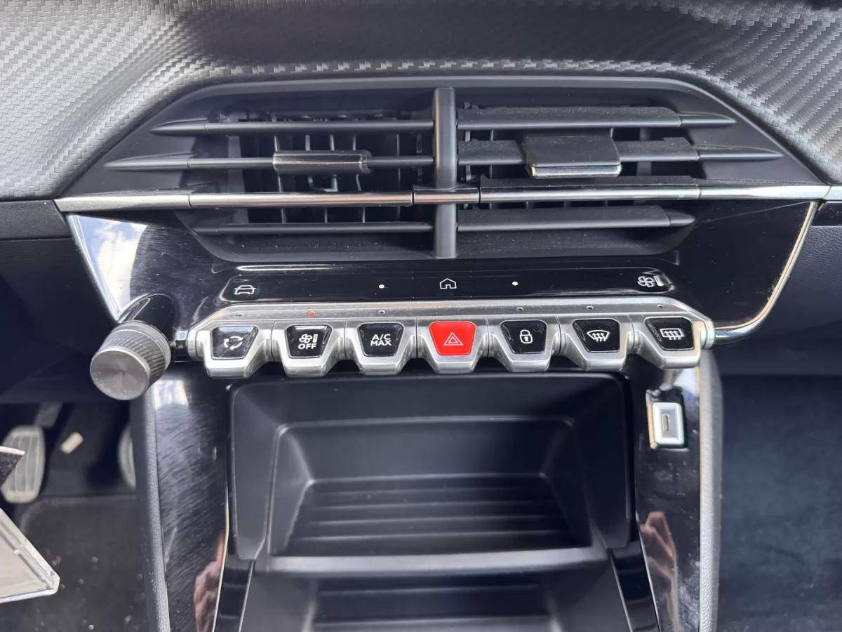 peugeot-2008-2025-gasolina-1199cc