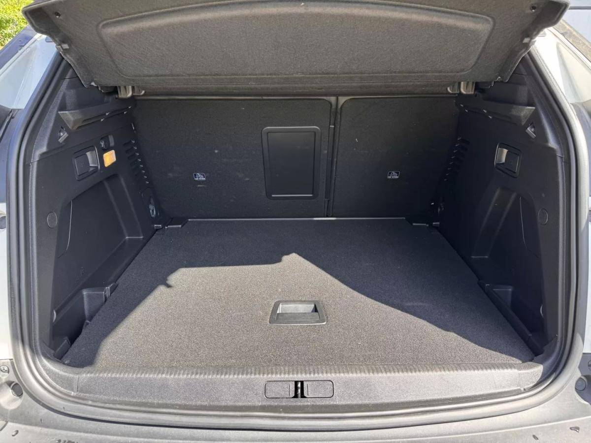 peugeot-3008-2023-diesel-1499cc