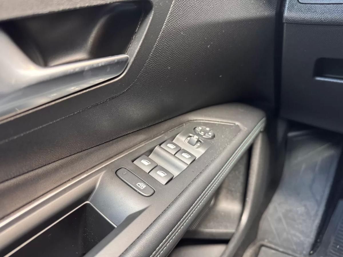 peugeot-3008-2023-diesel-1499cc