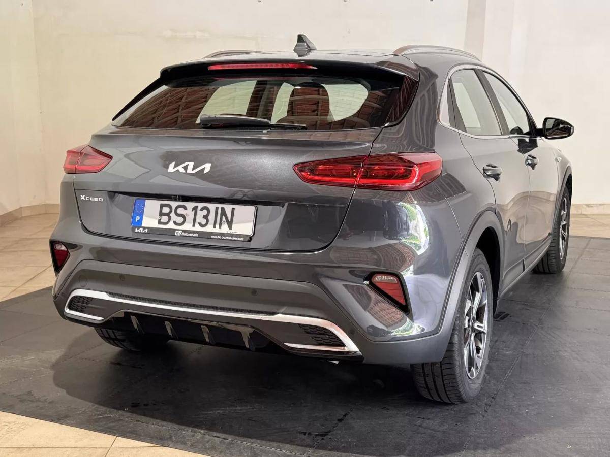 kia-xceed-2025-gasolina-998cc
