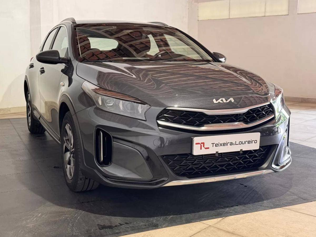 kia-xceed-2025-gasolina-998cc