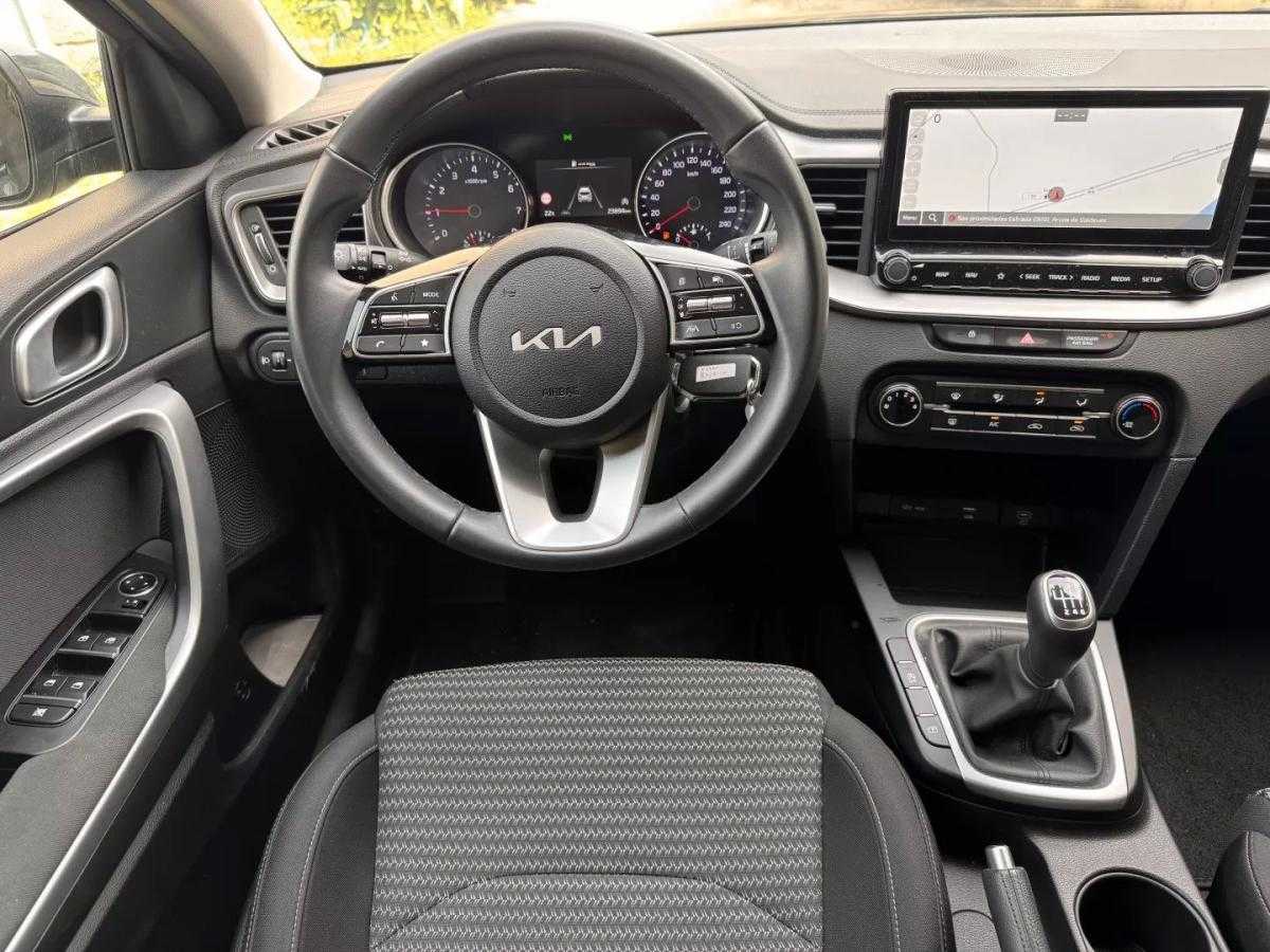 kia-xceed-2025-gasolina-998cc