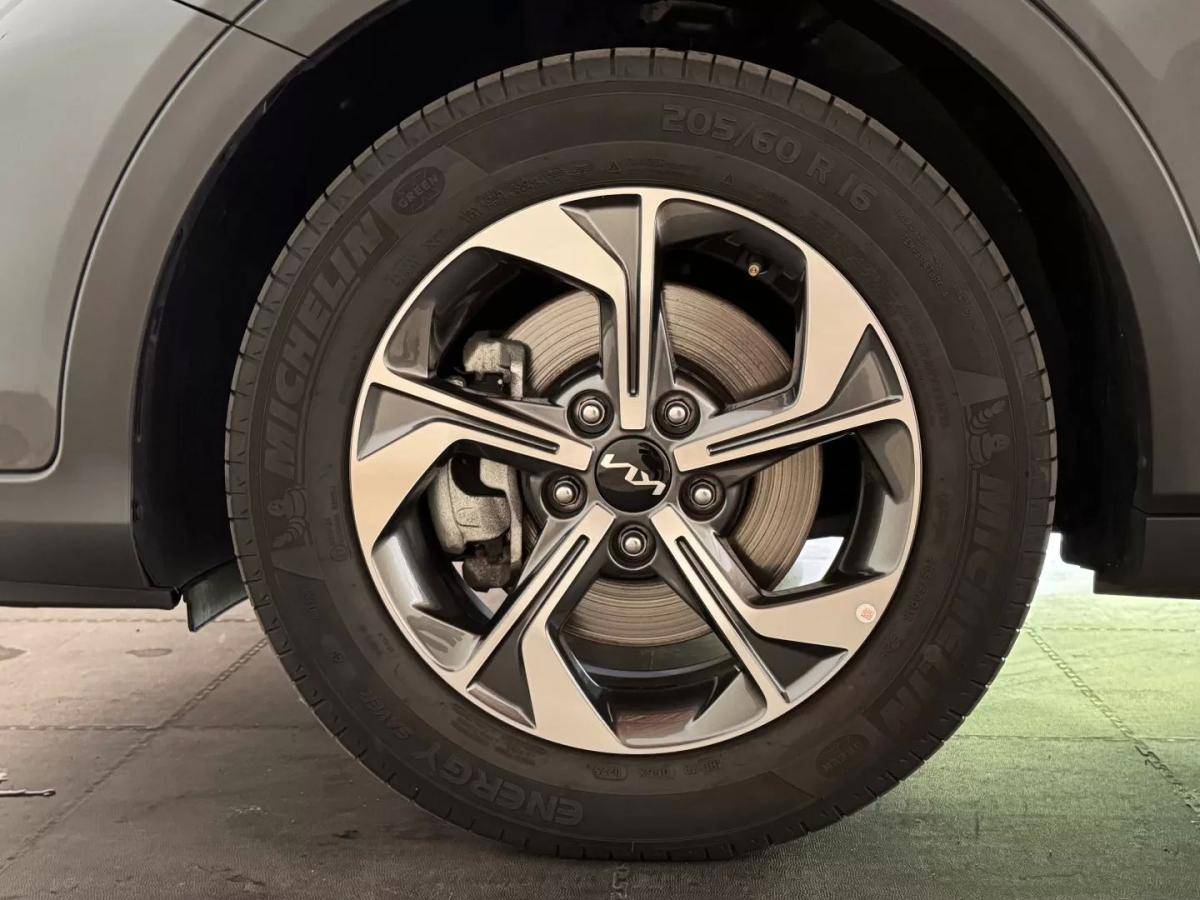 kia-xceed-2025-gasolina-998cc