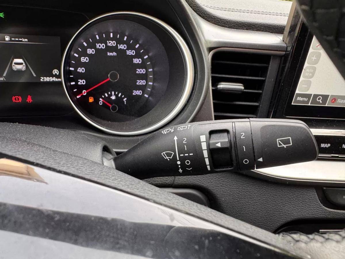 kia-xceed-2025-gasolina-998cc