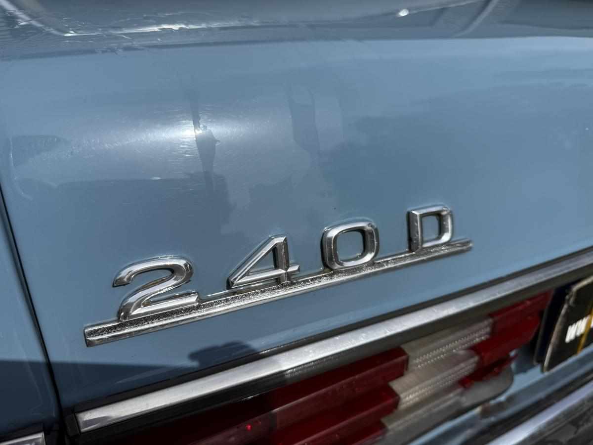 mercedes-benz-w123-240-d-lwb-1980-diesel-2404cc