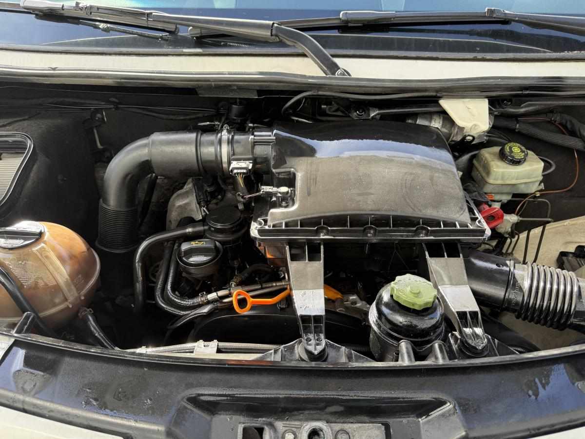 volkswagen-crafter-2-5-tdi-2010-diesel-2496cc