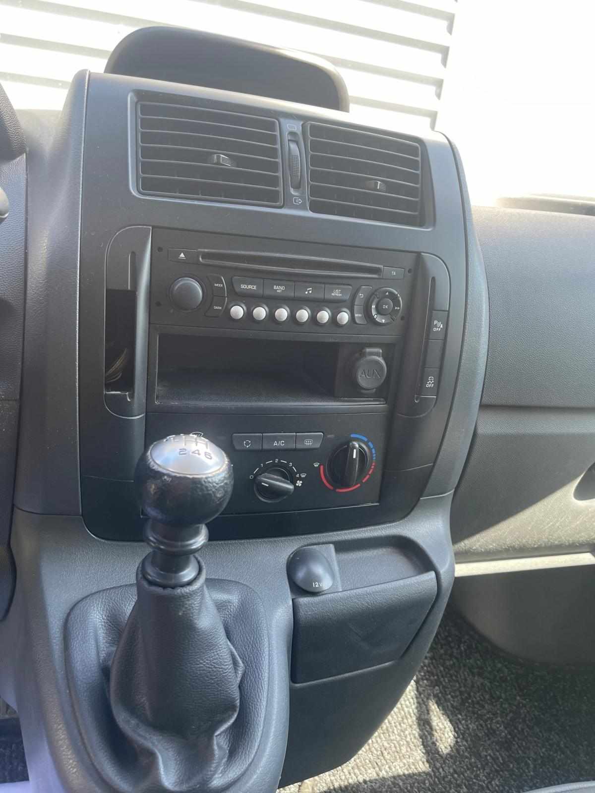 peugeot-expert-2-0-hdi-2015-diesel-1997cc