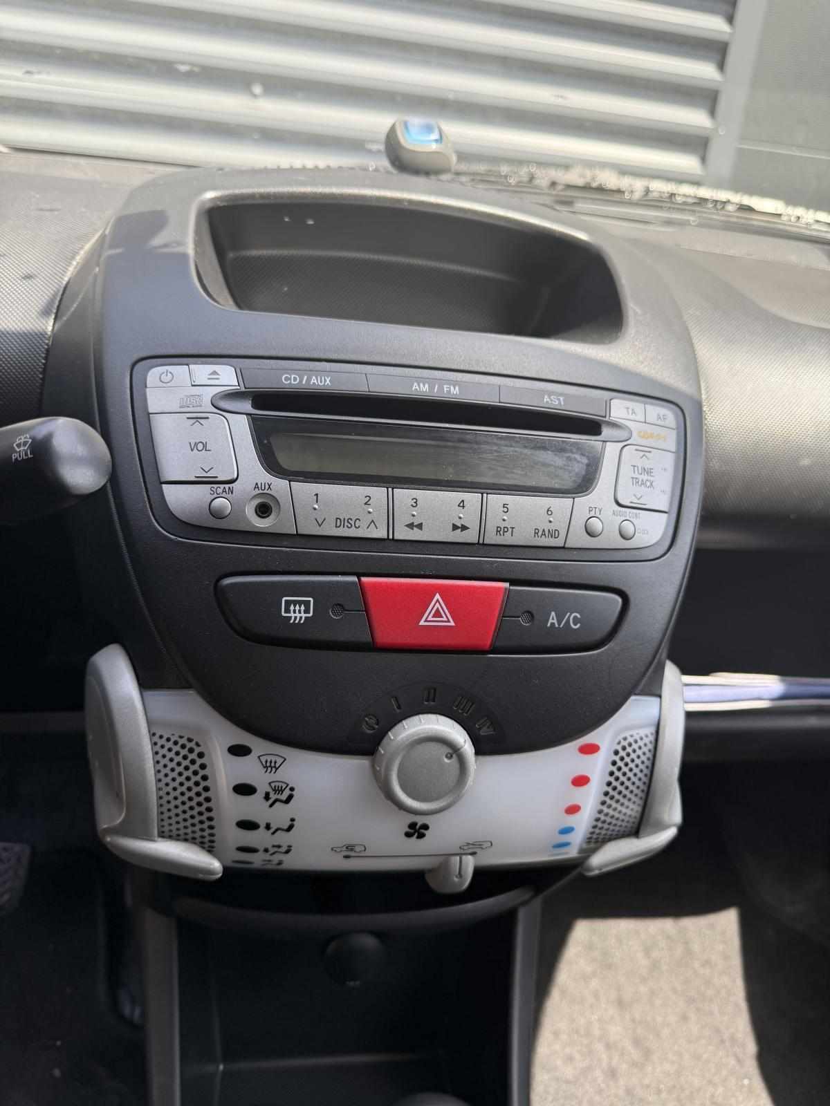 peugeot-107-1-0-2013-gasolina-998cc
