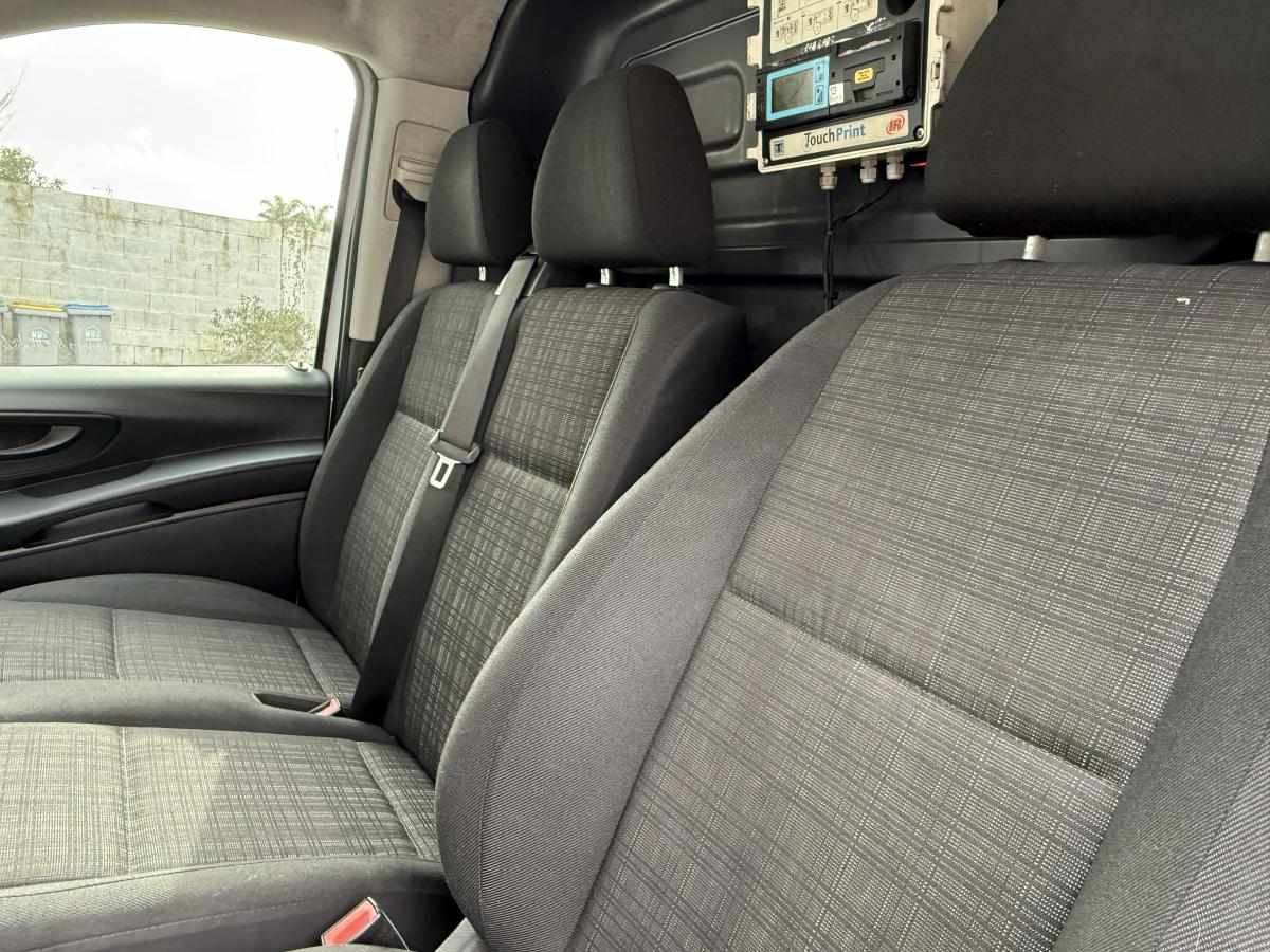 mercedes-benz-vito-114-cdi-2015-diesel-2143cc