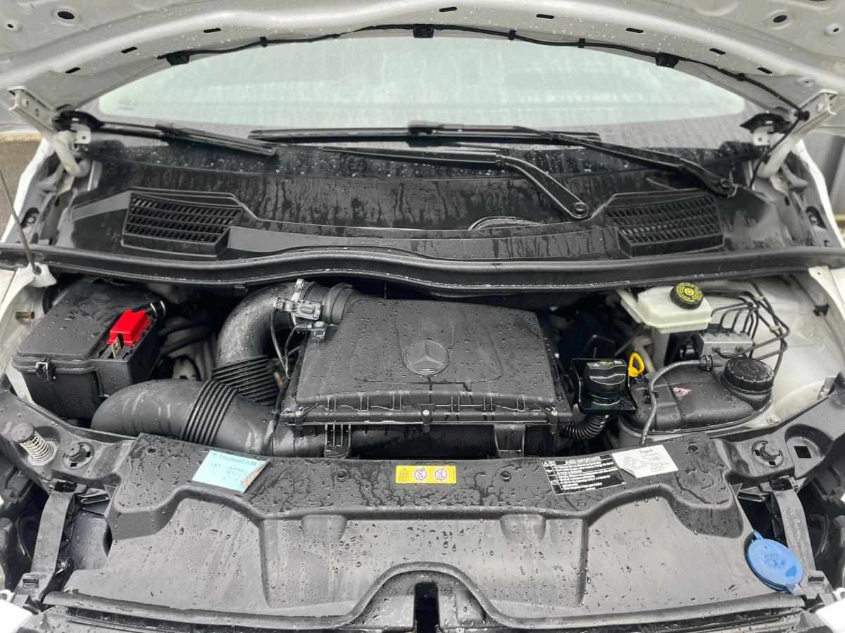 mercedes-benz-vito-114-cdi-2015-diesel-2143cc