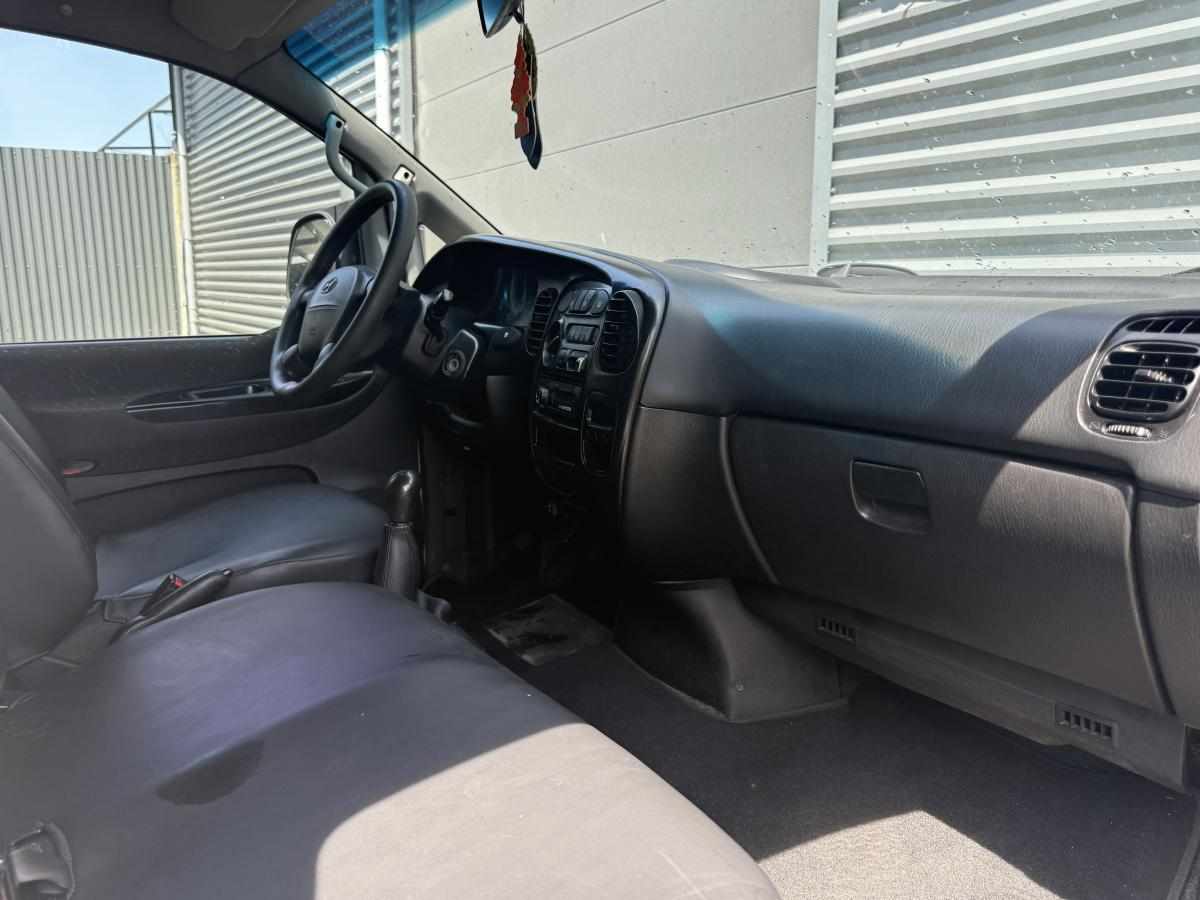 hyundai-h-1-2-5-99cv-2001-diesel-2476cc