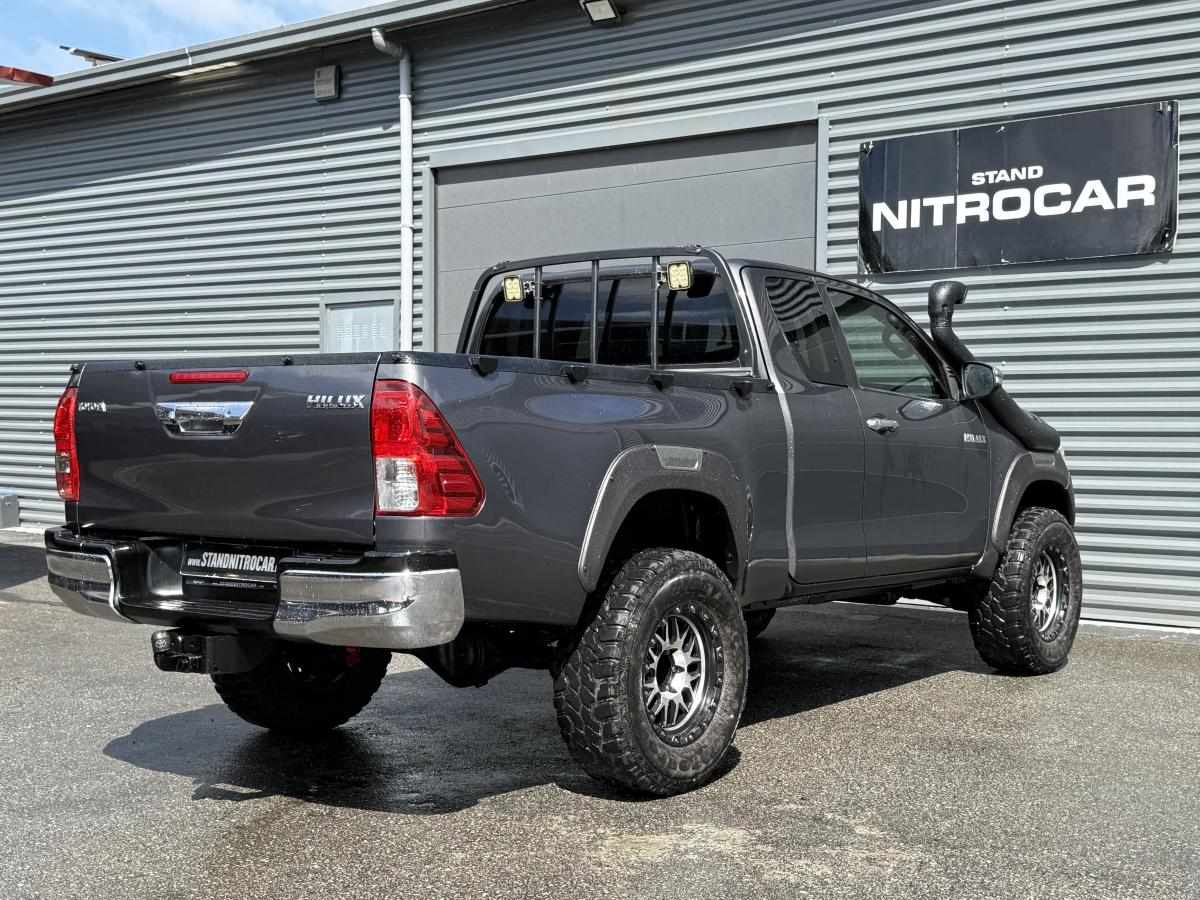 toyota-hilux-2-4-2016-diesel-2393cc