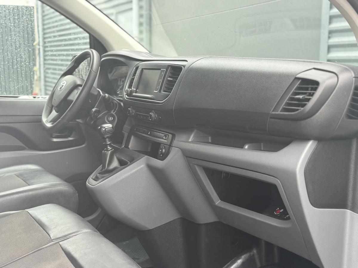 toyota-proace-2-0-144cv-2022-diesel-1997cc