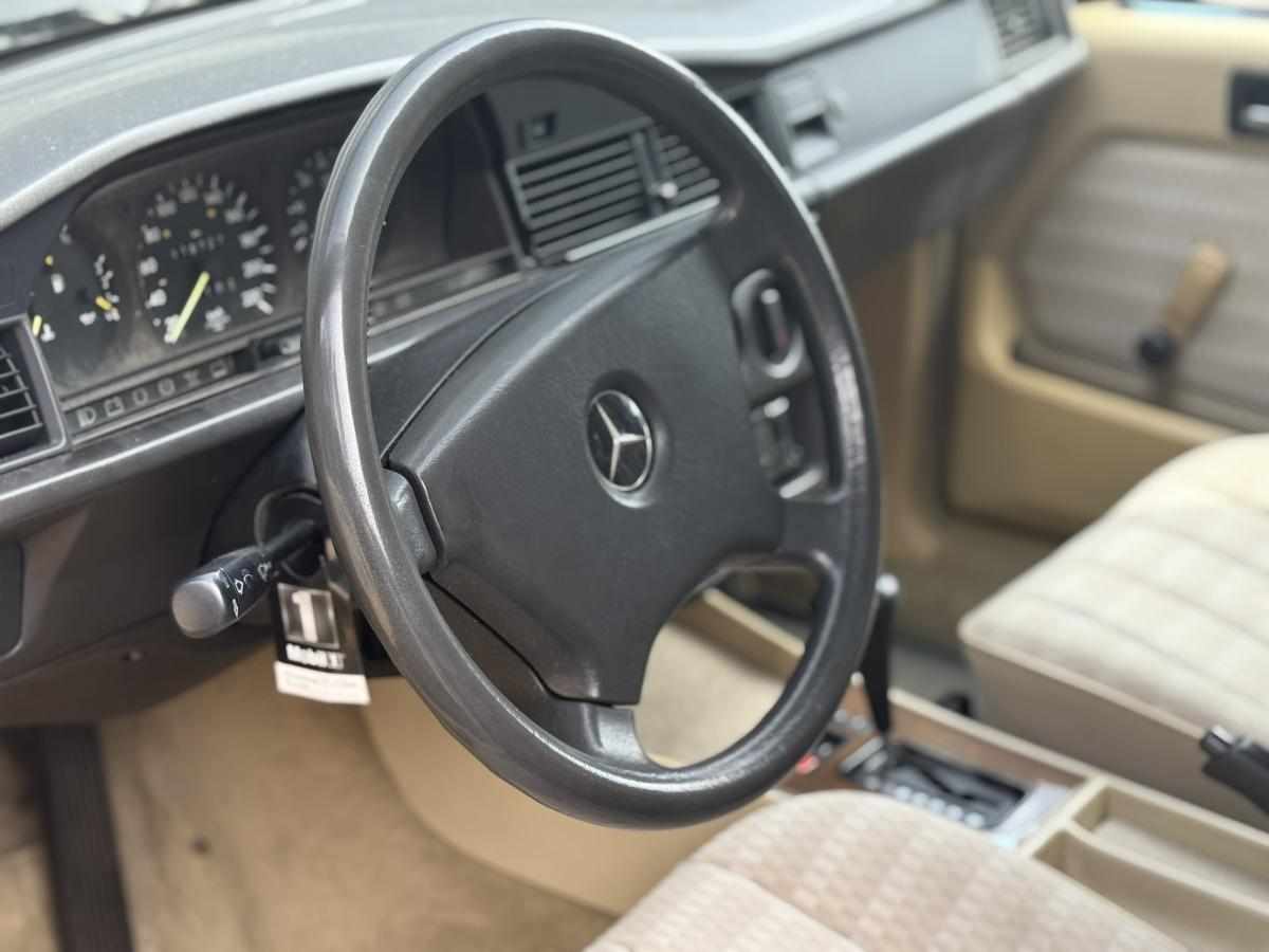 mercedes-benz-190-d-2-5-turbo-1988-diesel-2497cc