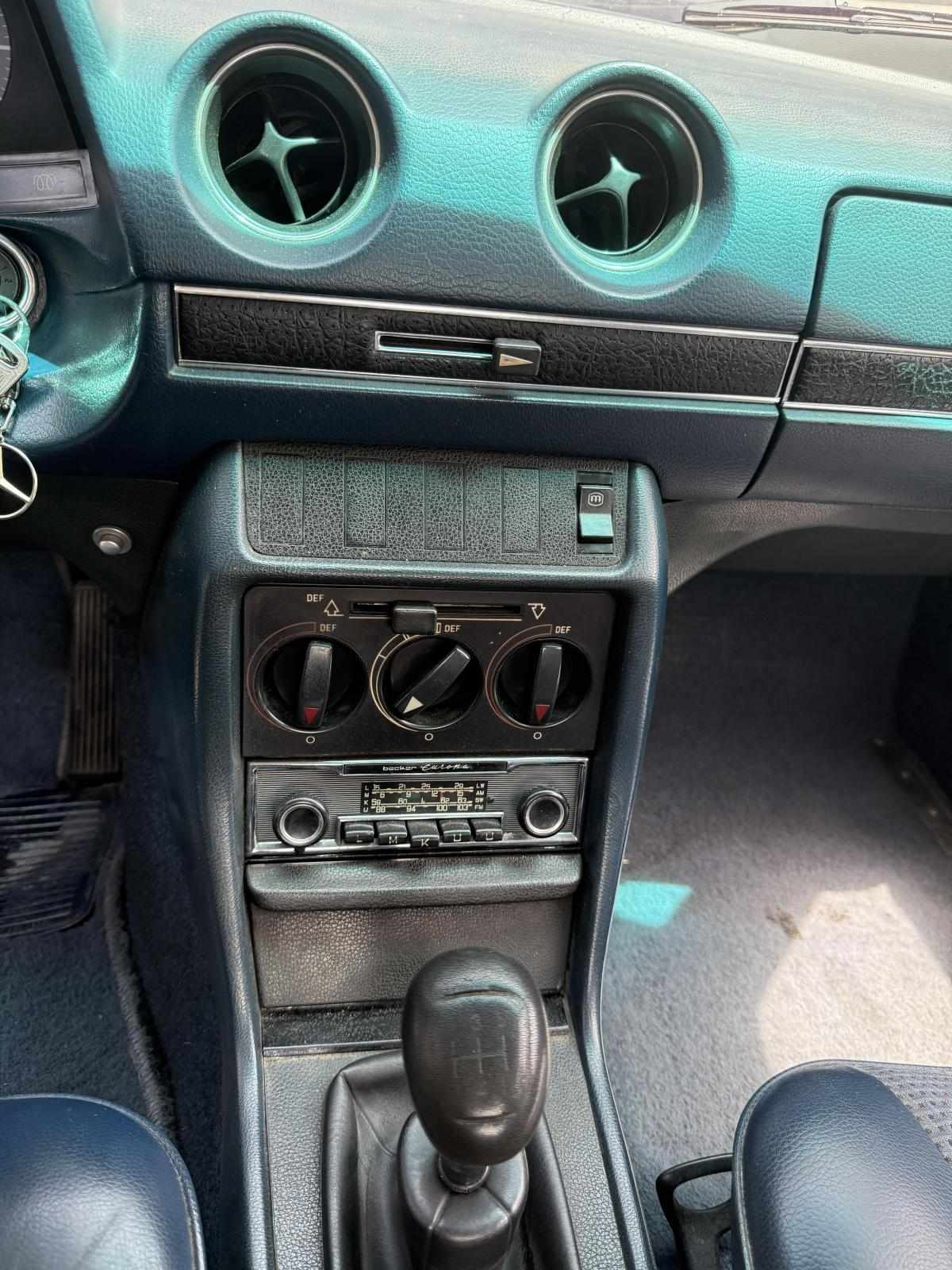 mercedes-benz-w123-1976-diesel-3000cc