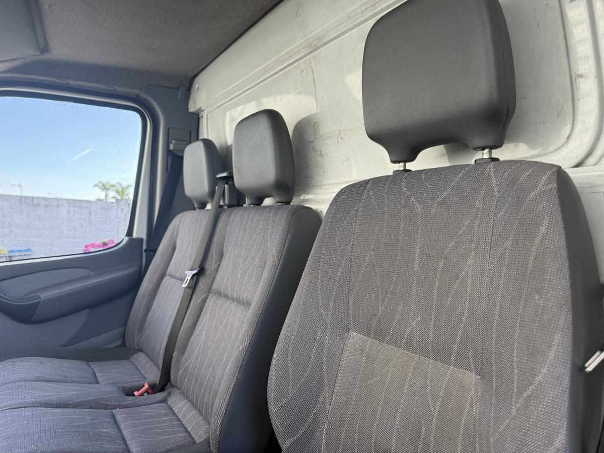 mercedes-benz-sprinter-2000-diesel-2148cc