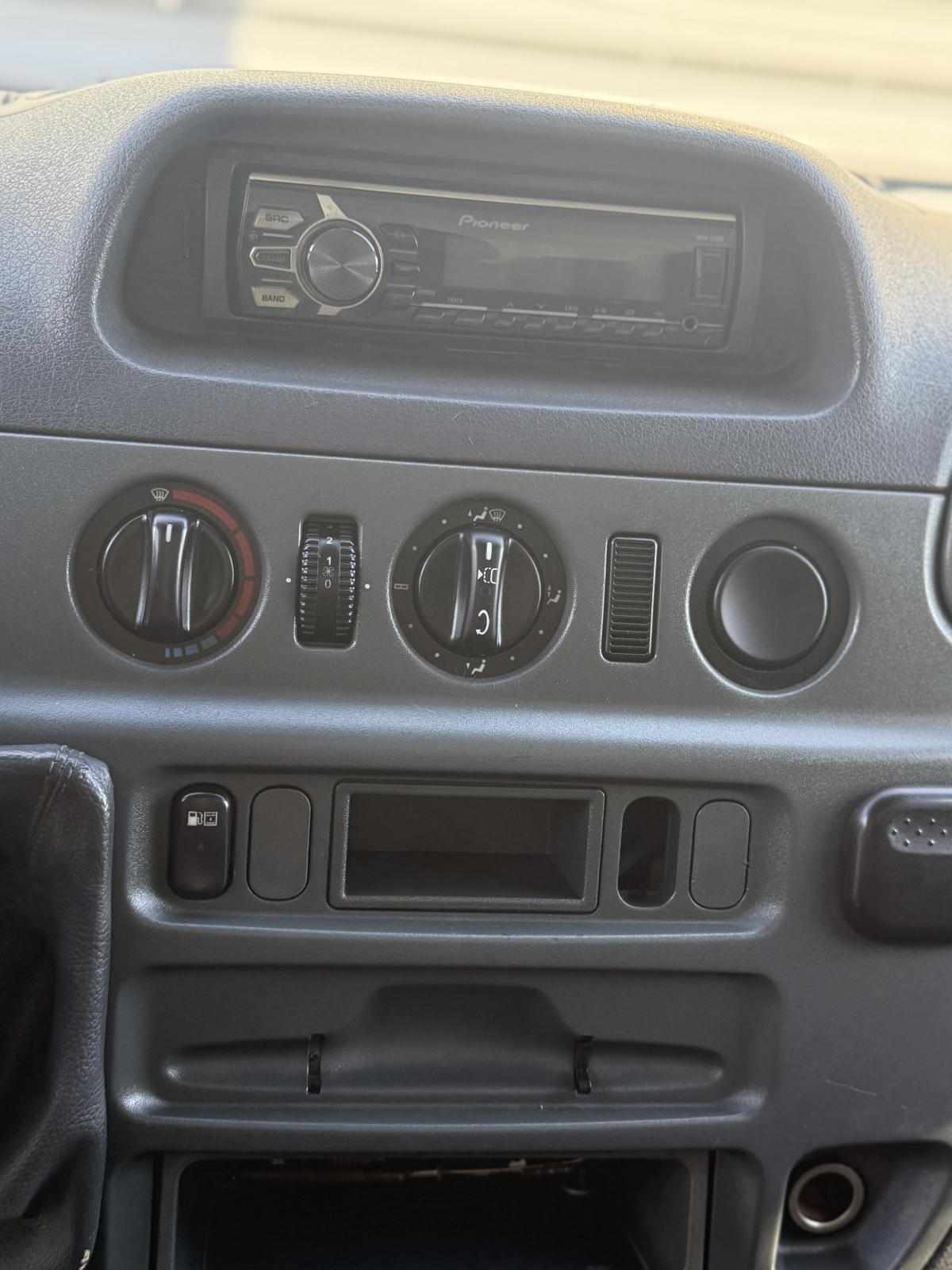mercedes-benz-sprinter-2000-diesel-2148cc