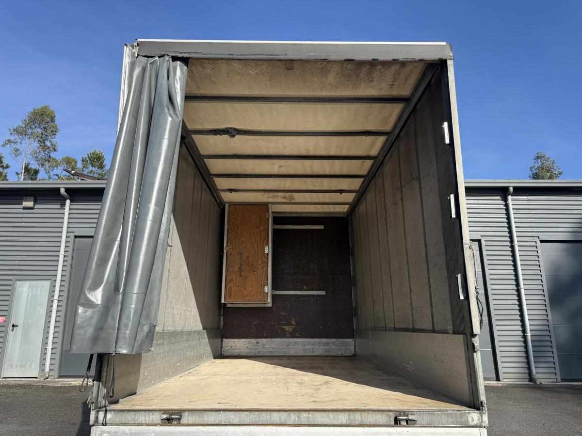 mercedes-benz-sprinter-2000-diesel-2148cc