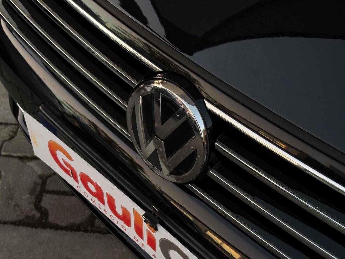 volkswagen-passat-variant-2018-diesel-1598cc