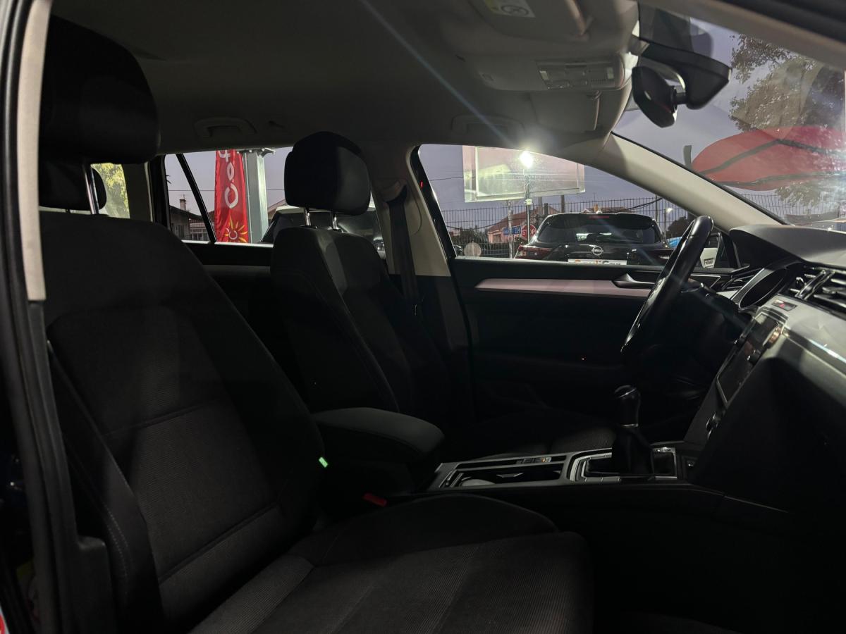volkswagen-passat-variant-2018-diesel-1598cc