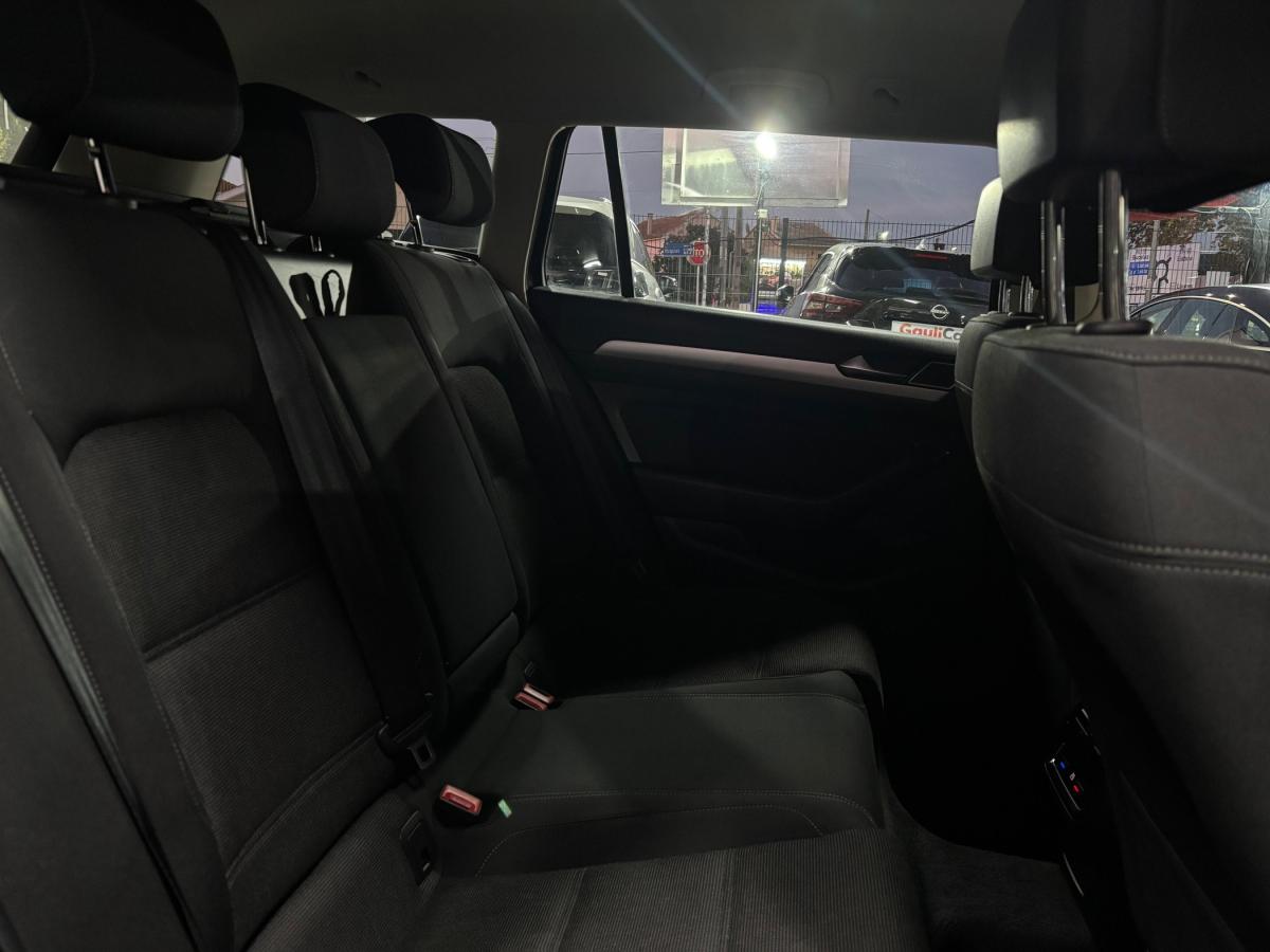 volkswagen-passat-variant-2018-diesel-1598cc