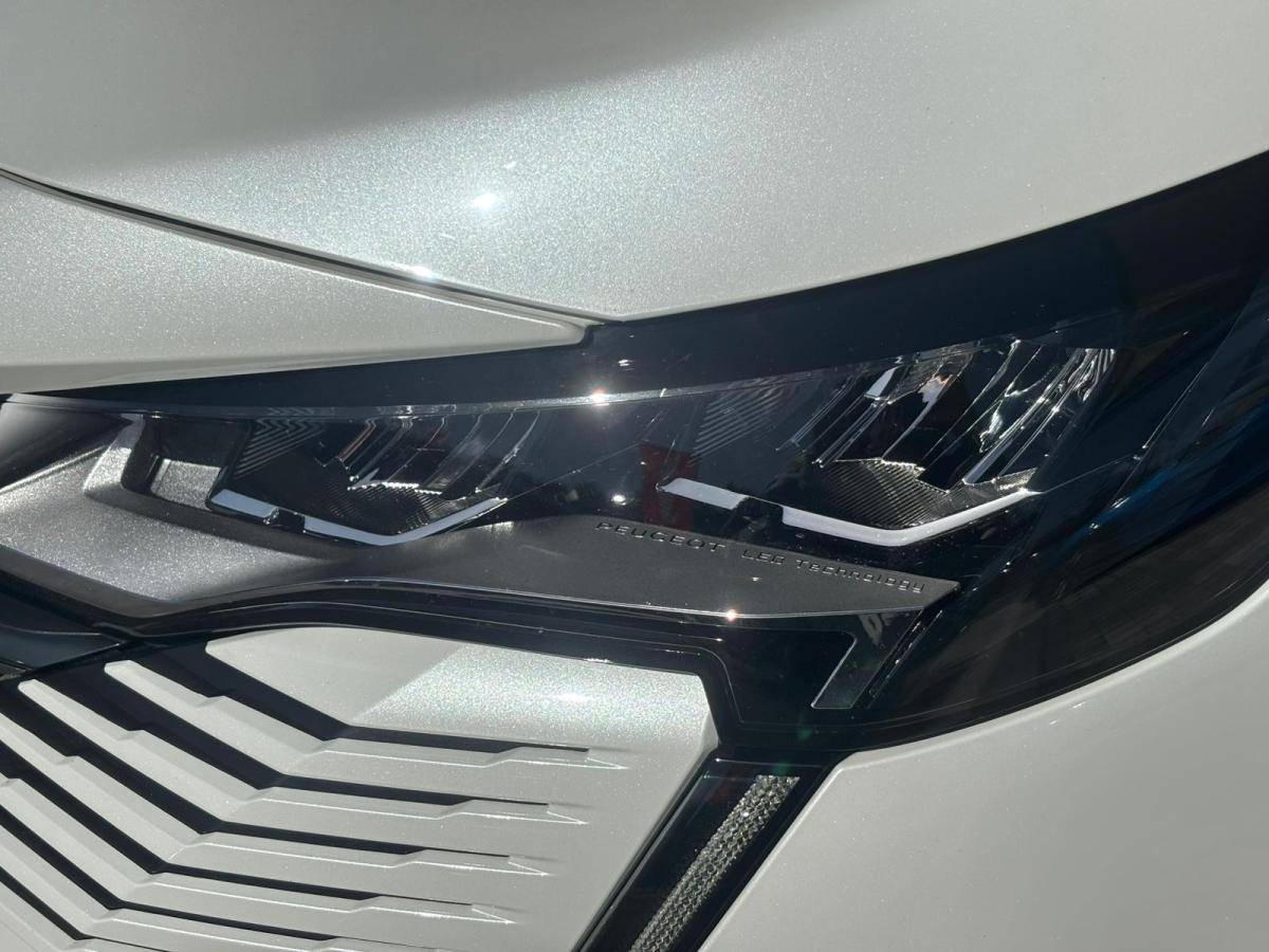 peugeot-3008-2022-diesel-1499cc