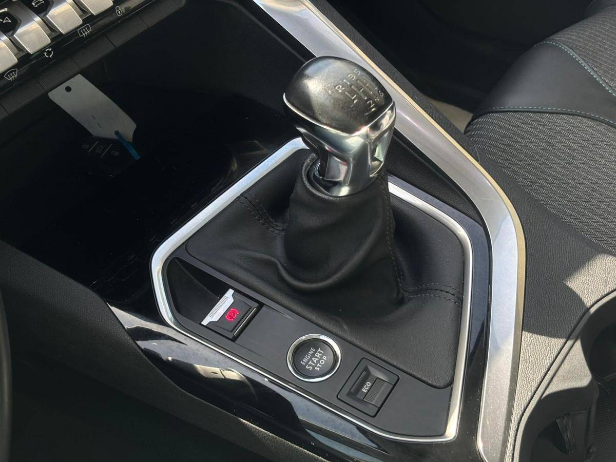 peugeot-3008-2022-diesel-1499cc
