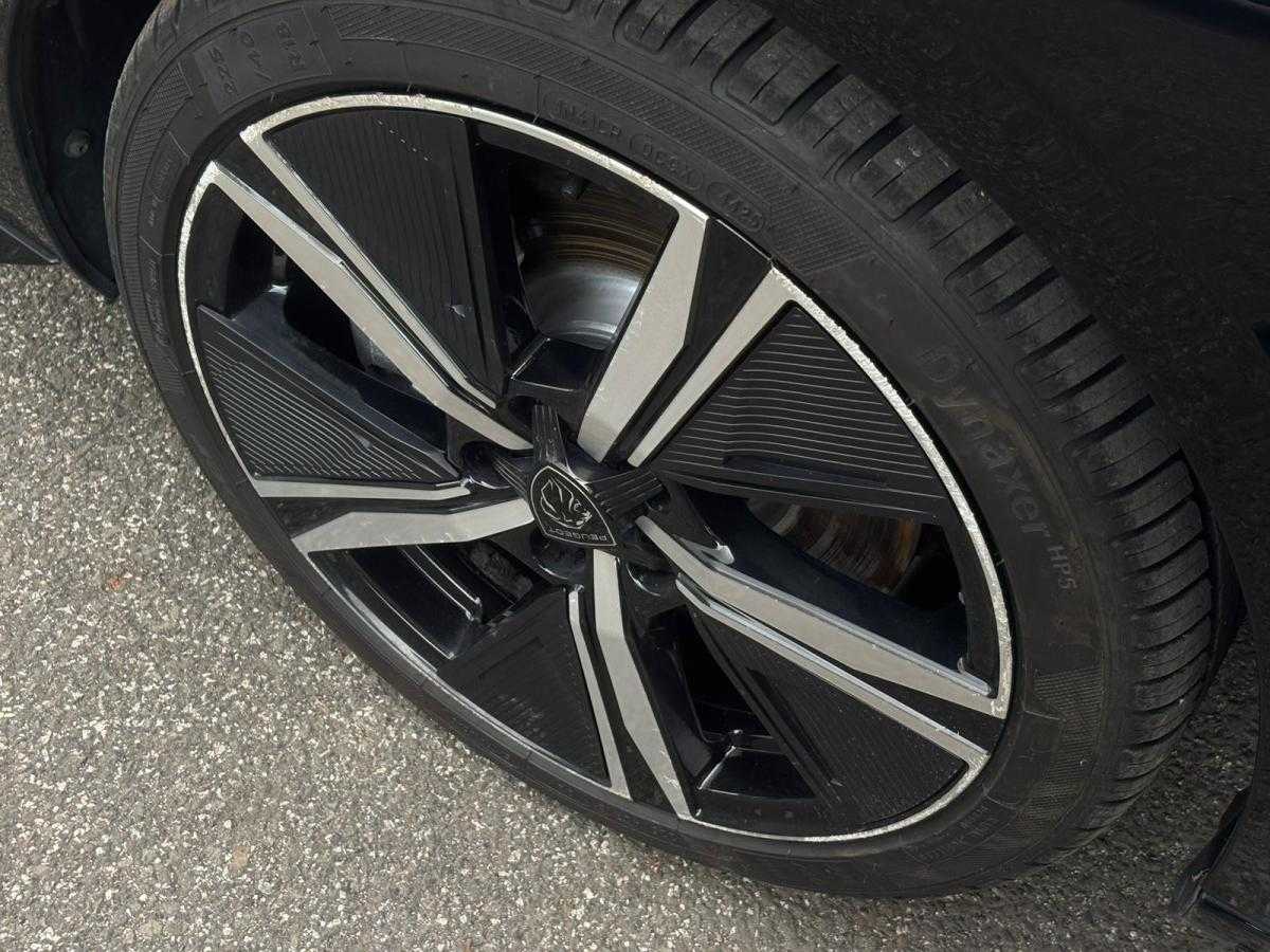 peugeot-308-2022-hibrido-a-gasolina-1598cc