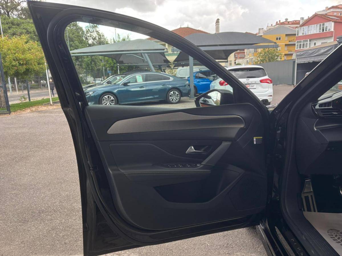 peugeot-308-2022-hibrido-a-gasolina-1598cc