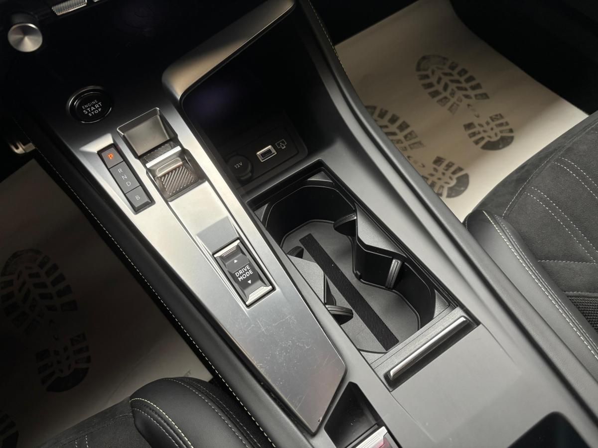 peugeot-308-2022-hibrido-a-gasolina-1598cc