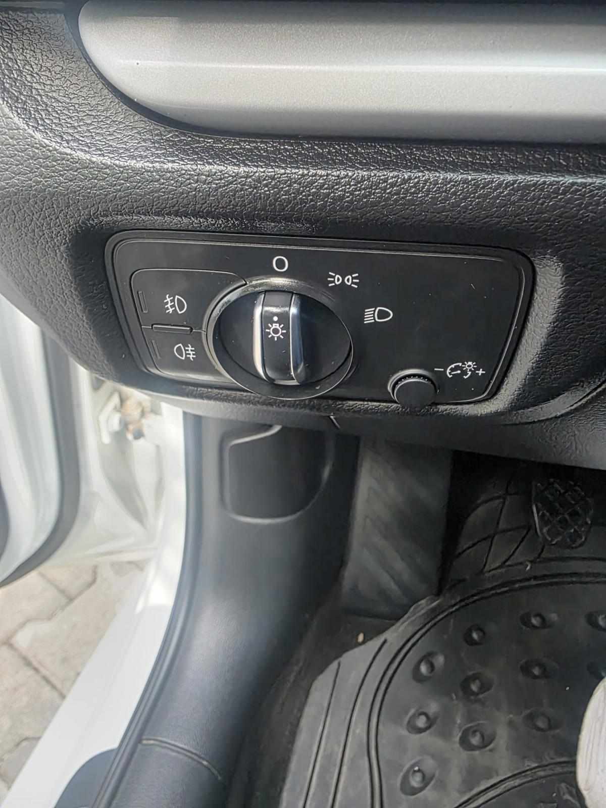 audi-a3-limousine-2016-diesel-1598cc