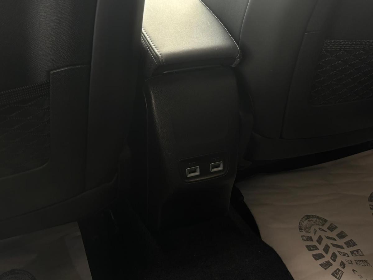 peugeot-2008-2022-eletrico-500cc