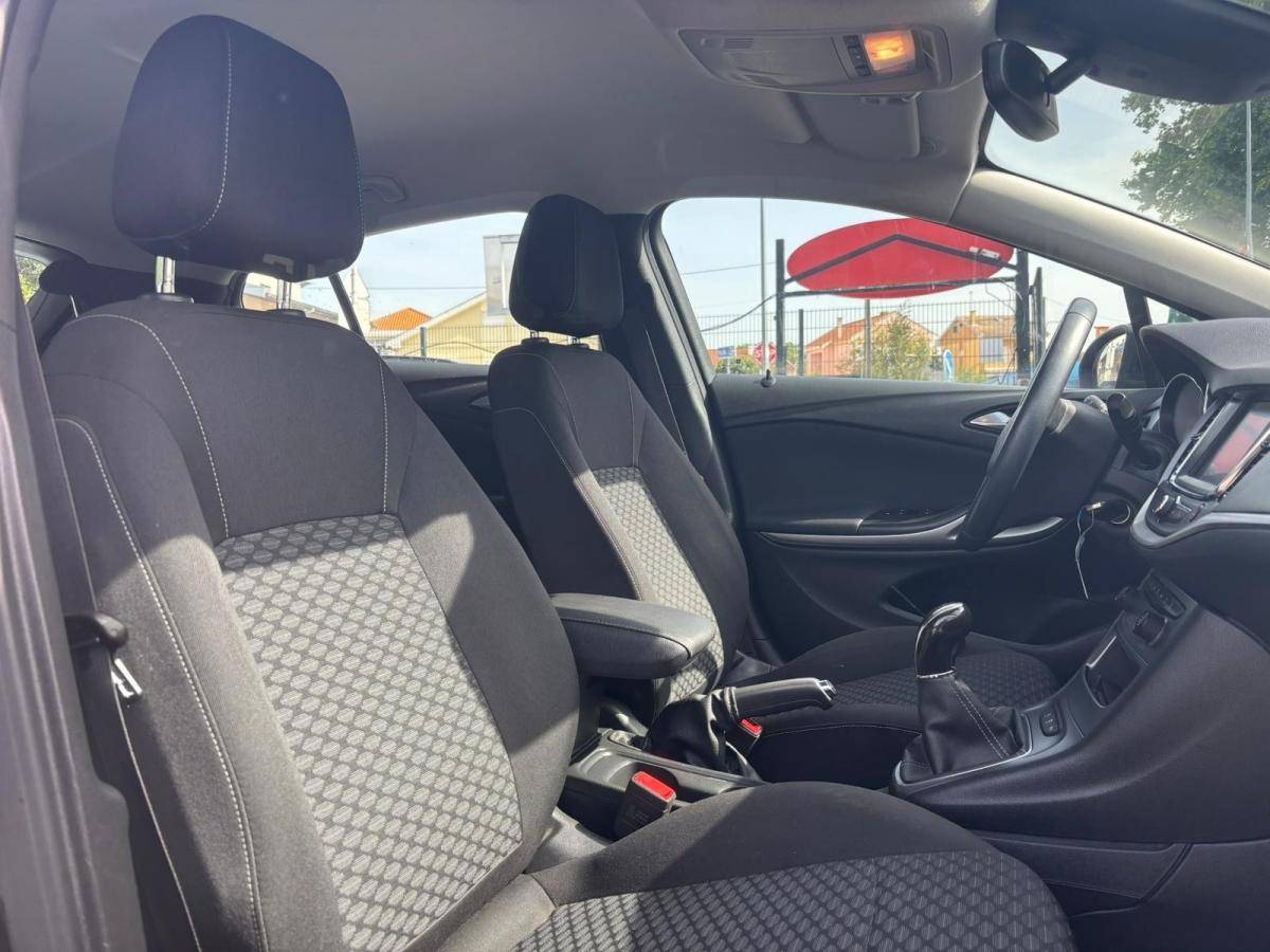 opel-astra-2020-diesel-1496cc