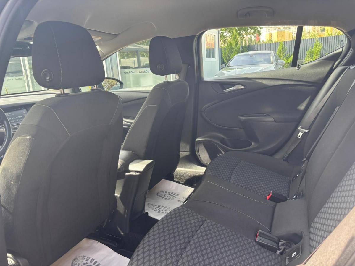 opel-astra-2020-diesel-1496cc