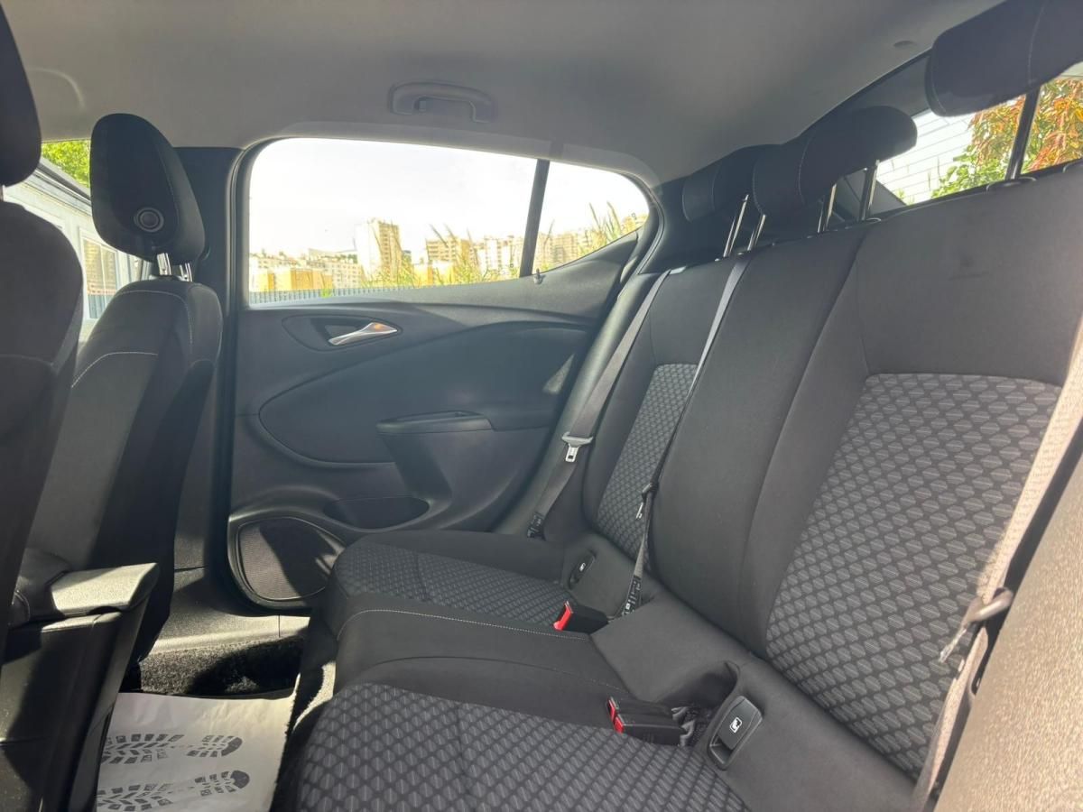 opel-astra-2020-diesel-1496cc