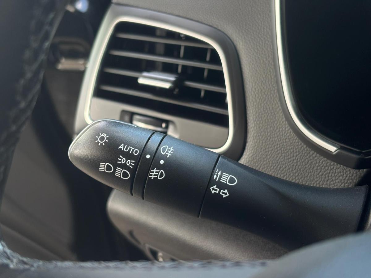 renault-megane-2021-hibrido-a-gasolina-1598cc