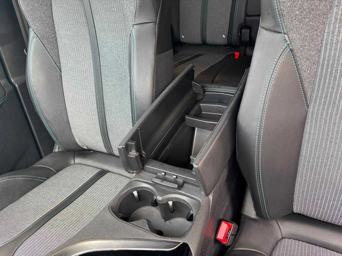 peugeot-3008-2023-diesel-1499cc
