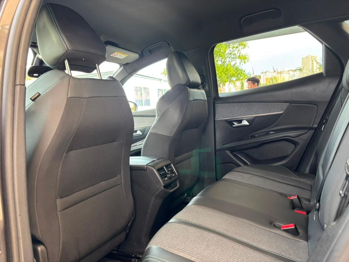 peugeot-3008-2023-diesel-1499cc